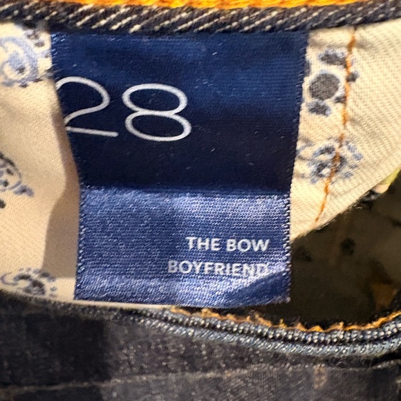 Pilcro The Bow Boyfriend Jeans size 28 - Picture 6 of 8